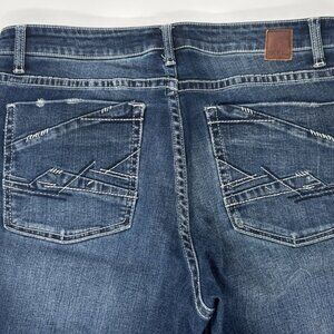 BKE Womens Gabby Jeans Size 32 Stretch Distressed Curvy Fit Straight Crop 34x25